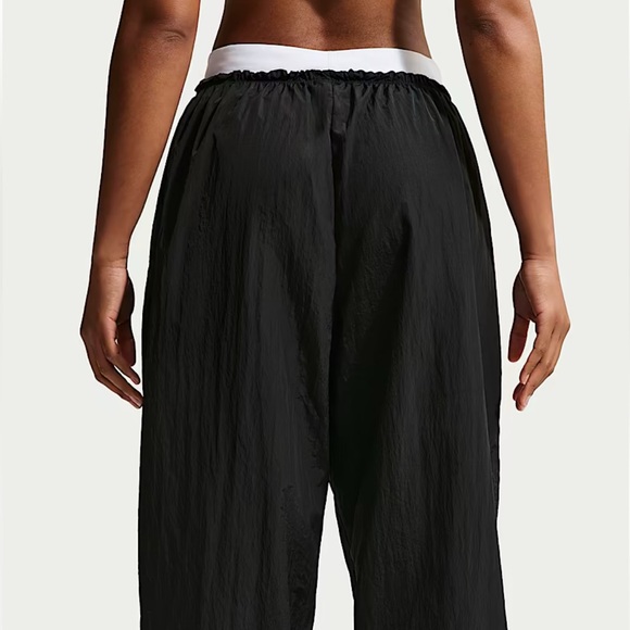 Nike pants - Picture 2 of 3